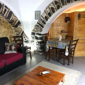 https://antonys-home.catania-hotels.net